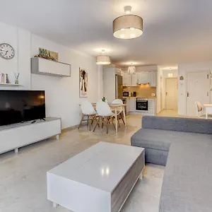 Paraiso Mar Beautiful & Bright Renovated With Air Conditioning Appartement